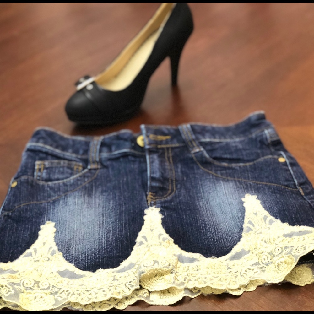 Mini Southpole Skirt